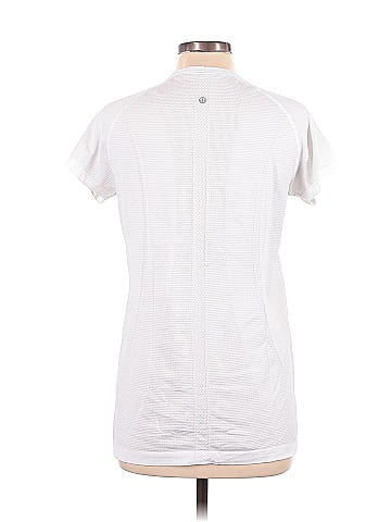 Lululemon Athletica Short Sleeve T-Shirt (view 2)