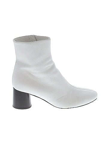 Vince. Ankle Boots (view 1)
