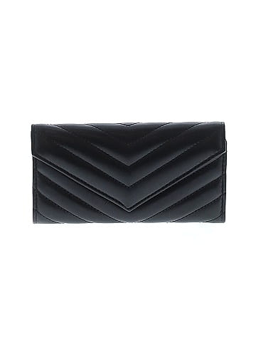Unbranded Wallet (view 1)