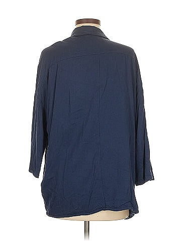 The Hanger 3/4 Sleeve Button-Down Shirt (view 2)