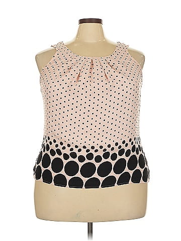 Elle Sleeveless Blouse (view 1)