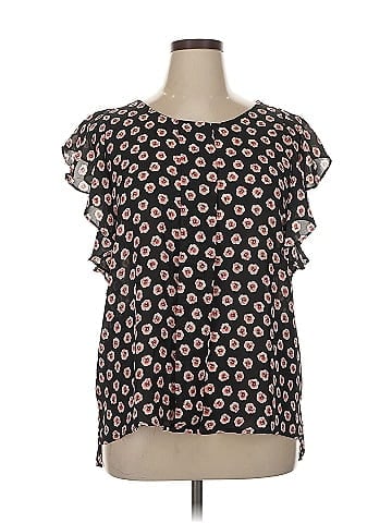 Elle Short Sleeve Blouse (view 1)