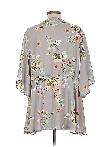Torrid 3/4 Sleeve Blouse (view 2)