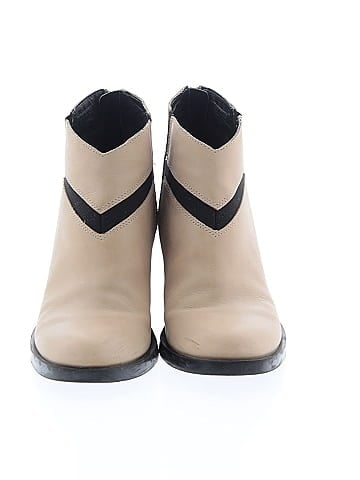 Naya Ankle Boots (view 2)