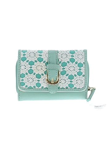 Claire's Wallet (view 1)