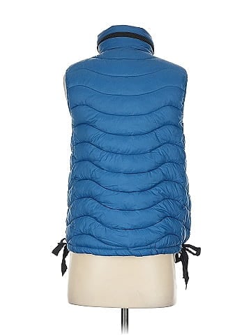 Bernardo Vest (view 2)