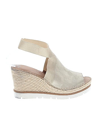 Gentle Souls by Kenneth Cole Wedges (view 1)