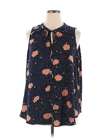 Fun2Fun Sleeveless Blouse (view 1)