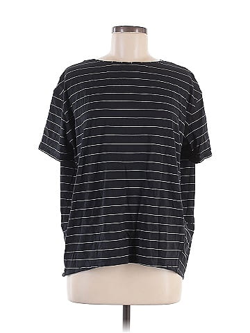 Lululemon Athletica Short Sleeve T-Shirt (view 1)