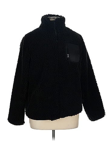 Rowley Fleece (view 1)
