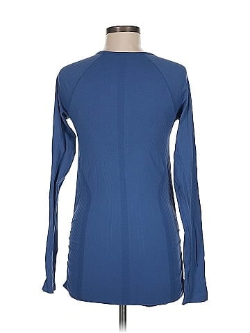 Lululemon Athletica Long Sleeve T-Shirt (view 2)