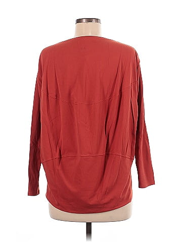 Lululemon Athletica 3/4 Sleeve T-Shirt (view 2)