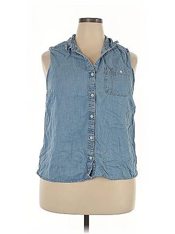 Eddie Bauer Sleeveless Button-Down Shirt (view 1)