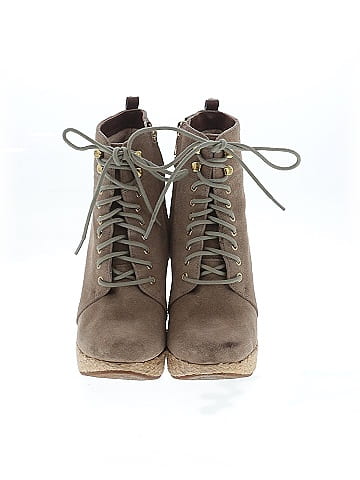 MICHAEL Michael Kors Ankle Boots (view 2)