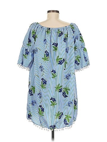 America & Beyond 3/4 Sleeve Blouse (view 2)