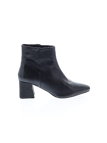 Journee Collection Ankle Boots (view 1)