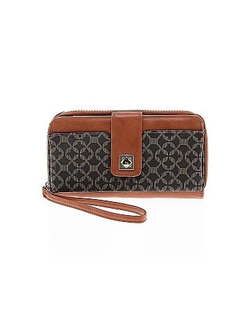Unbranded Wristlet (view 1)