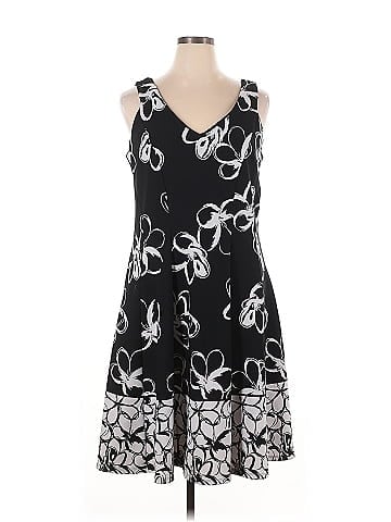 Sandra Darren Casual Dress (view 1)