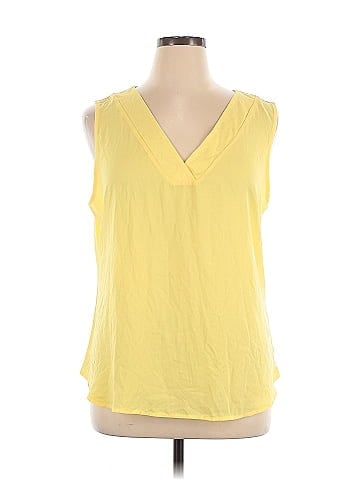 Soho JEANS NEW YORK & COMPANY Sleeveless T-Shirt (view 1)
