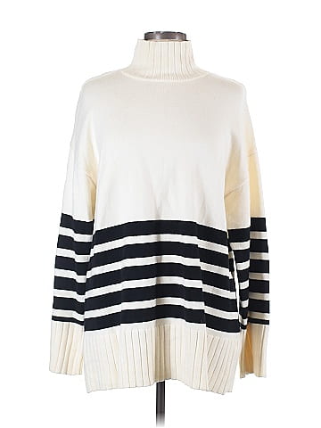 Commense Turtleneck Sweater (view 1)