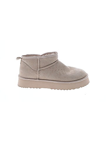 Beach By Matisse Ankle Boots (view 1)