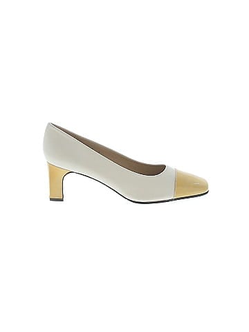 Etienne Aigner Heels (view 1)