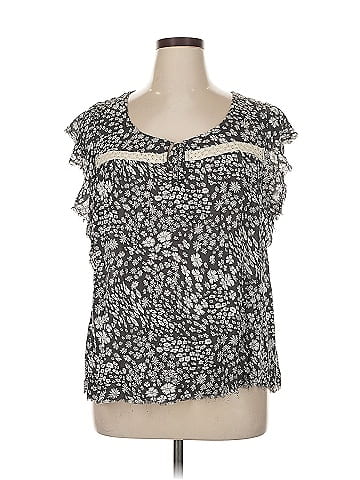 True Craft Short Sleeve Blouse (view 1)