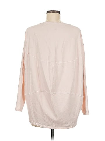Lululemon Athletica 3/4 Sleeve T-Shirt (view 2)