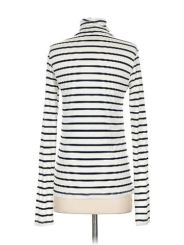 Amour Vert Turtleneck Sweater (view 2)