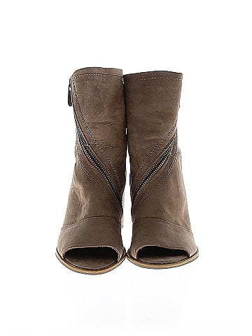 White Mountain Ankle Boots (view 2)