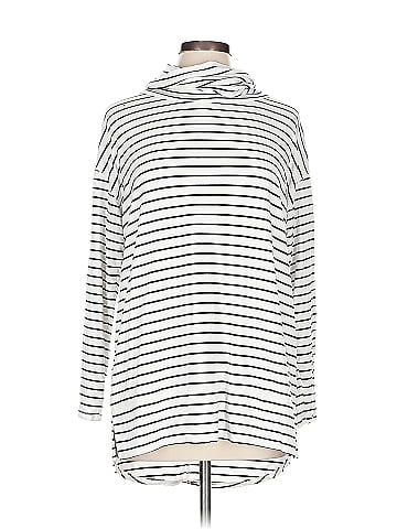 Liz Claiborne Turtleneck Sweater (view 1)