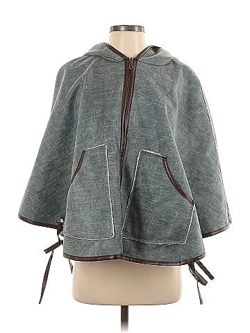 Hei Hei Poncho (view 1)