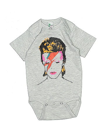 Laughing Giraffe Short Sleeve Onesie (view 1)