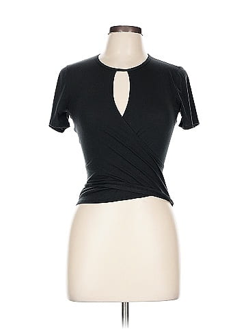 Lululemon Athletica Short Sleeve T-Shirt (view 1)