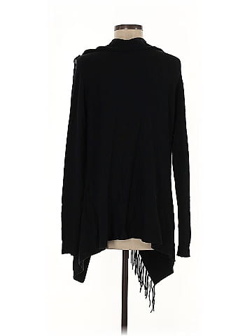 Lovestitch Poncho (view 2)