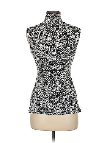 Harold's Sleeveless Blouse (view 2)
