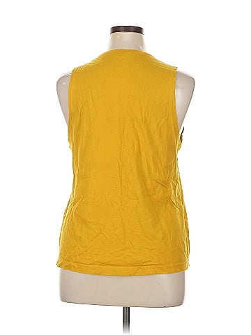 Nike Sleeveless T-Shirt (view 2)