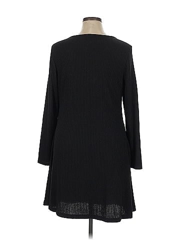 Old Navy Casual Dress (view 2)