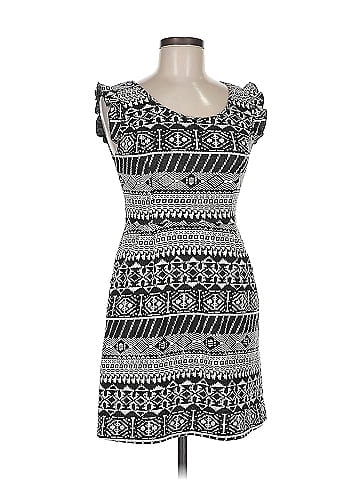 Xhilaration Casual Dress (view 1)