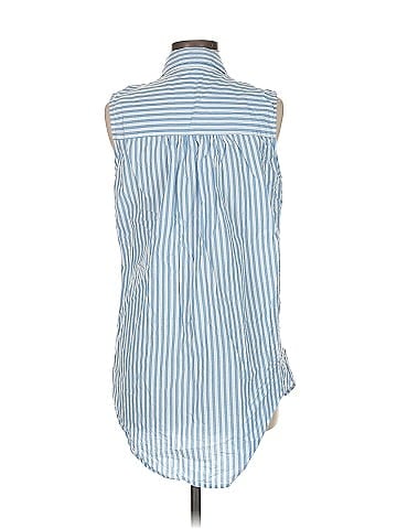 North Style Sleeveless Button-Down Shirt (view 2)