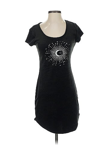 No Boundaries Casual Dress (view 1)
