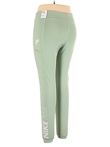 Nike Active Pants (view 2)