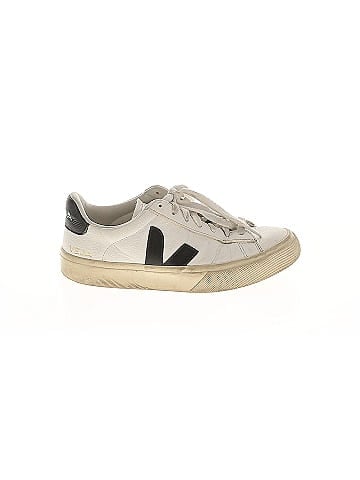 VEJA Sneakers (view 1)