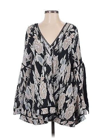 Elliatt Long Sleeve Blouse (view 1)
