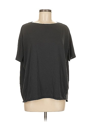 Lululemon Athletica Short Sleeve T-Shirt (view 1)