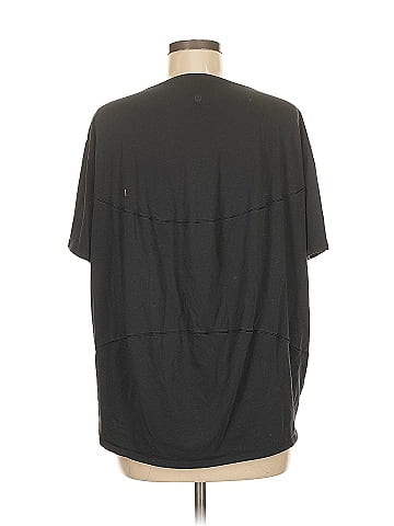 Lululemon Athletica Short Sleeve T-Shirt (view 2)