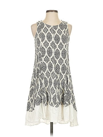 En Creme Casual Dress (view 1)