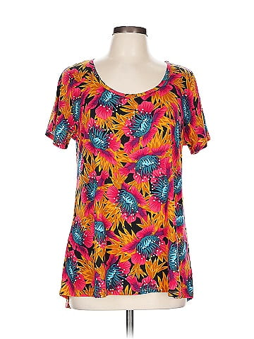 Lularoe Short Sleeve T-Shirt (view 1)