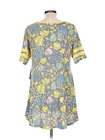 Lularoe Short Sleeve T-Shirt (view 2)