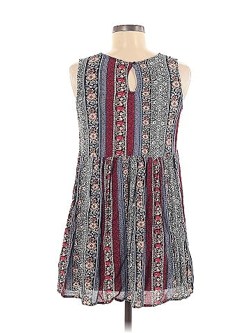 En Creme Sleeveless Blouse (view 2)